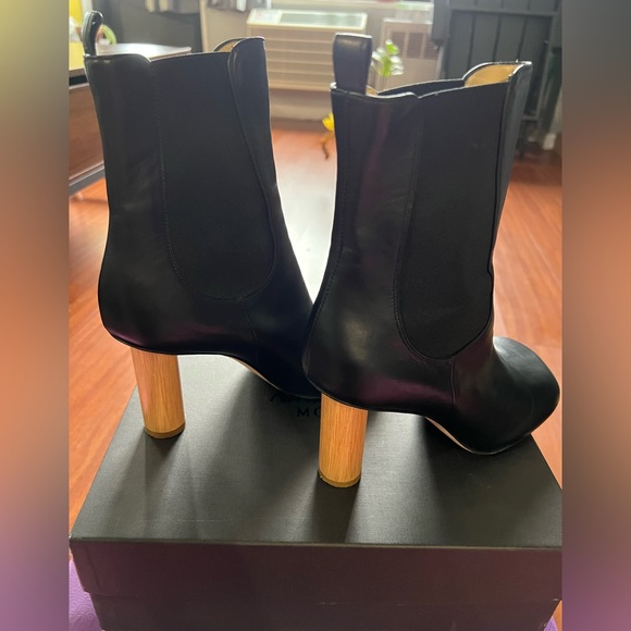 AWAKE Mode Arianne Booties - Picture 2 of 10